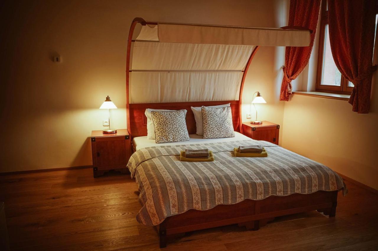 Hotel Stein Elbogen Loket Bagian luar foto